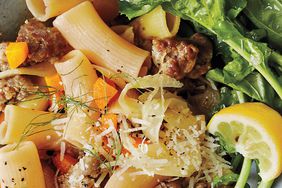 rigatoni-with-sausage-fennel-arugula-051-d111450.jpg
