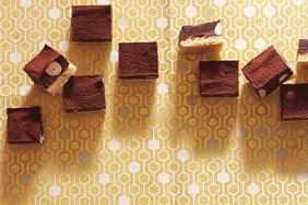 chocolate-hazelnut-shortbread-063-n-d111507.jpg