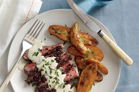 steak-au-poivre-potatoes-med107742.jpg
