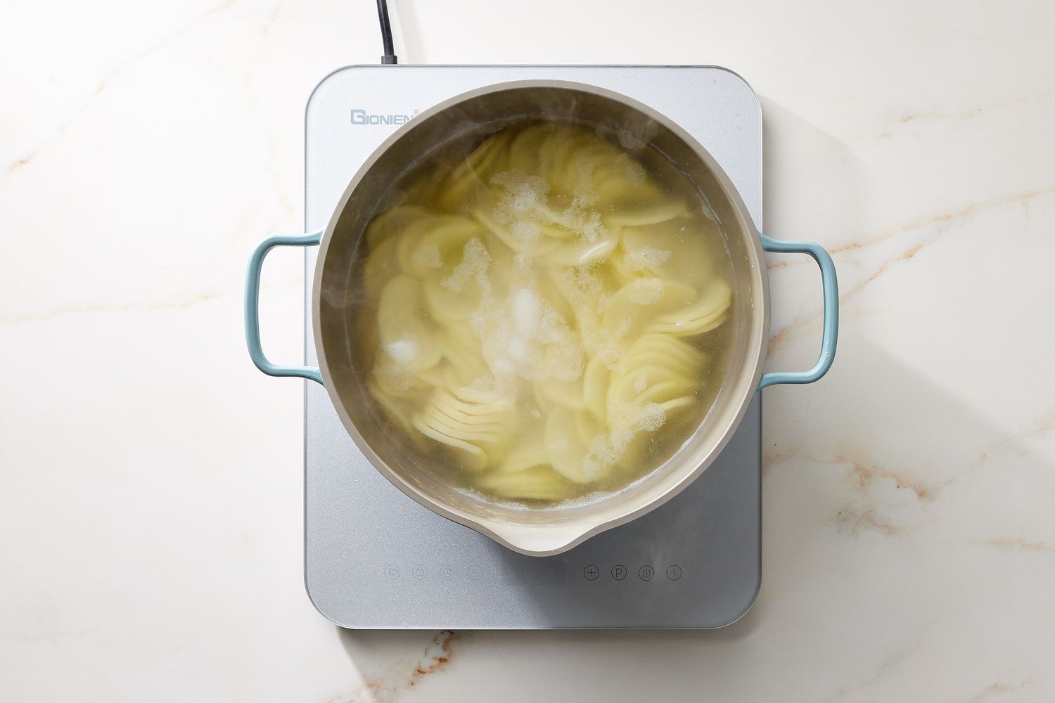 Cheddar-Topped Shepherds Pie