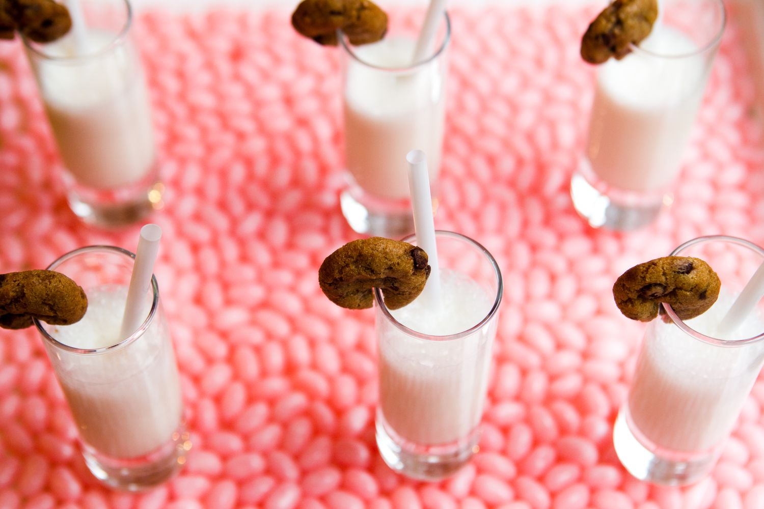 Cookie cocktails on pink jellybeans