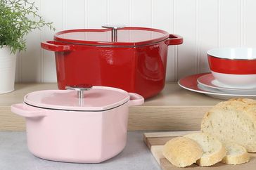 decorvow heart shaped dutch oven