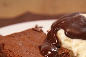 2033_fudgybrownies.jpg