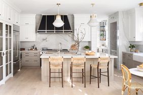 SOFT-PALETTE-CarenRideau_Kennedy_MeghanBobPhoto_KitchenOverall_V2_WEB-horiz-1022