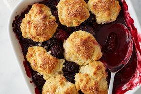 featured-recipe-blackberry-cobbler-173-d113085.jpg