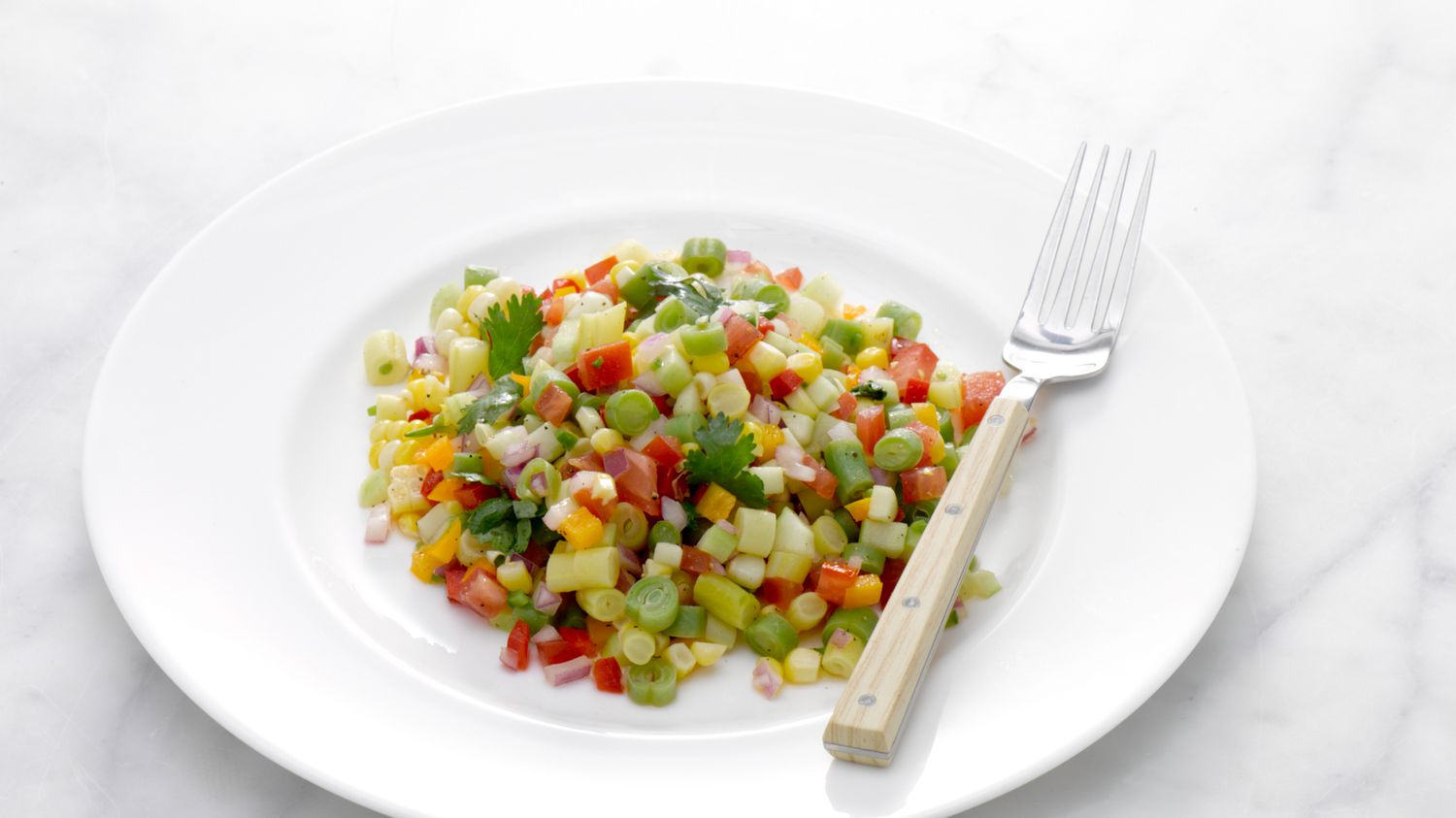 martha-stewart-cooking-school-chopped-vegetable-salad-am-274-d110633-20130923.jpg
