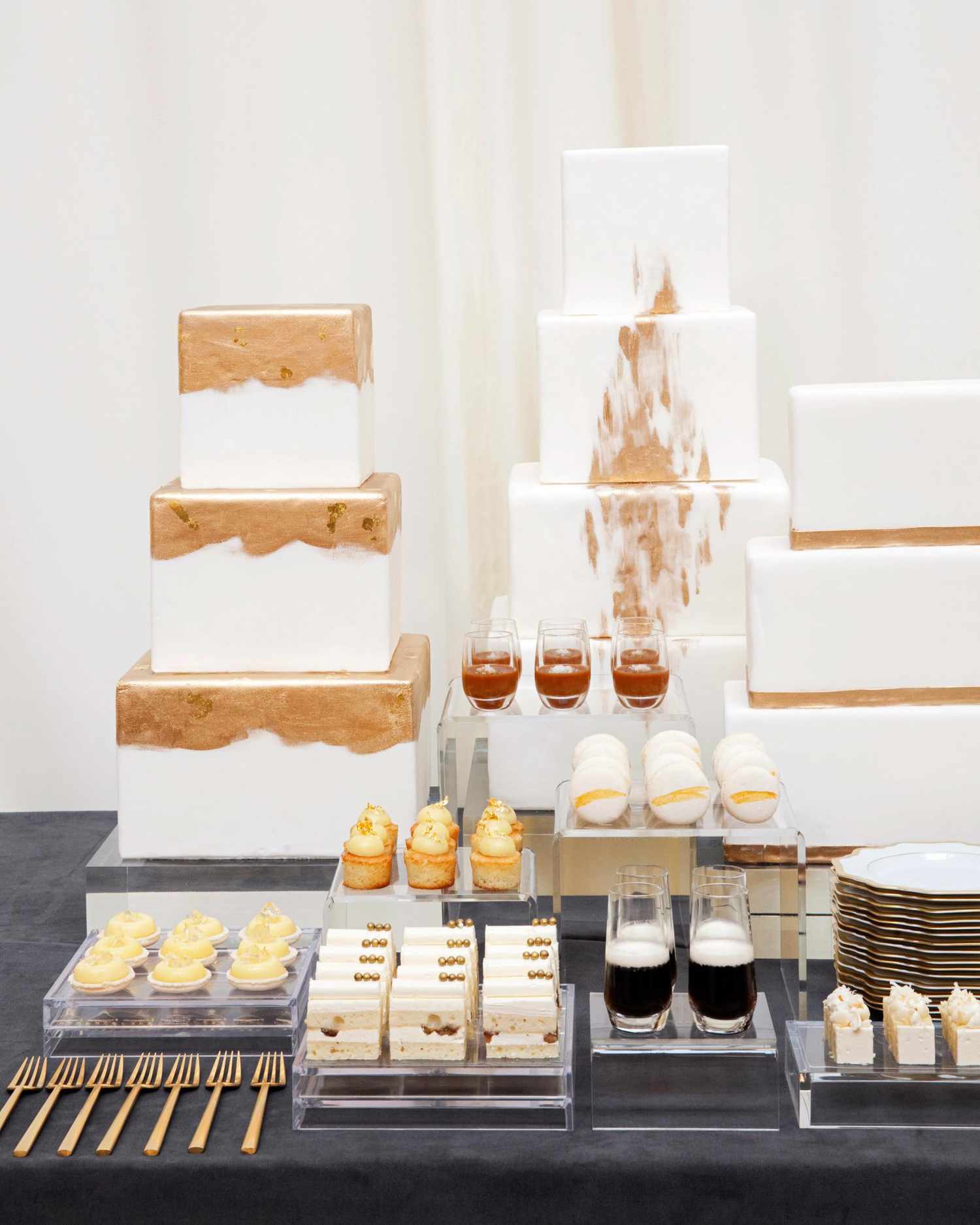 jess todd wedding seattle cake desserts