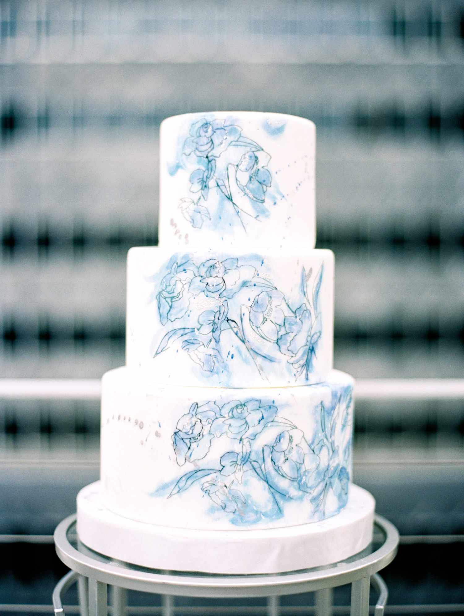 white painted cake