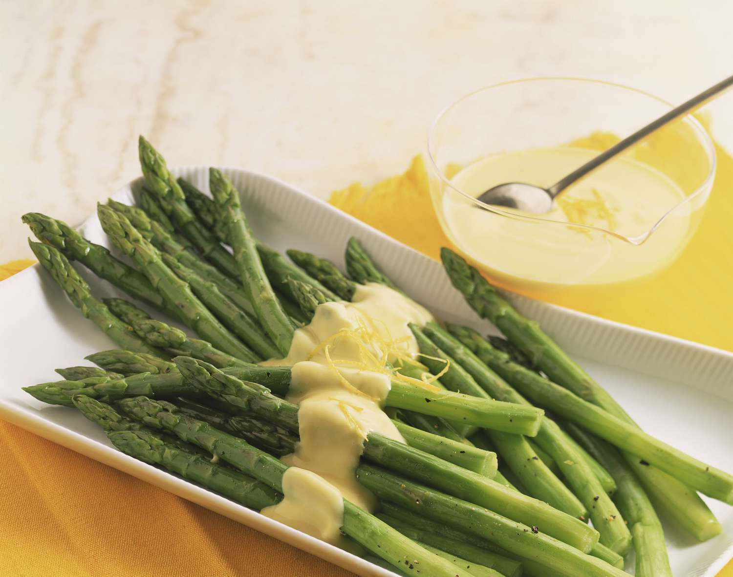 asparagus-hollandaise-sauce