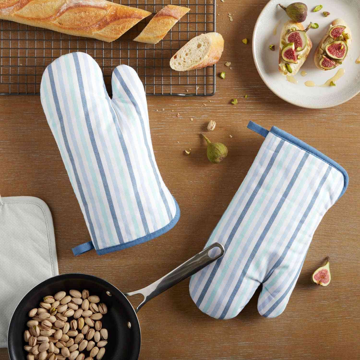 Daisy striped oven mitt set