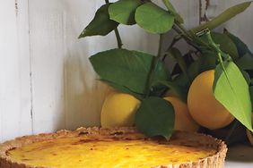 lemon-tart-mld107005.jpg