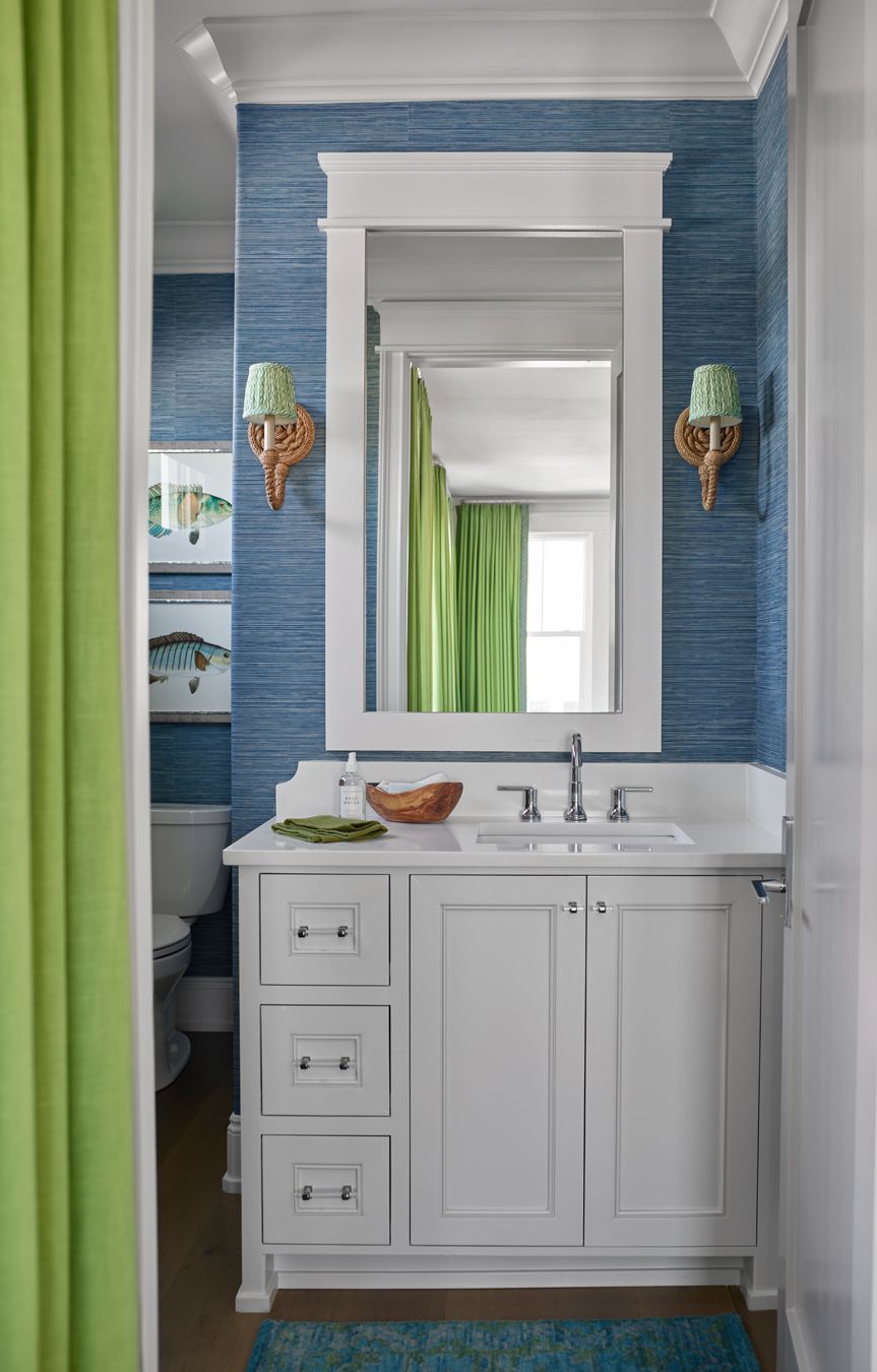 nautical small bathroom