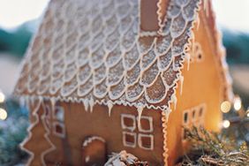 Caramel Syrup for Gingerbread House