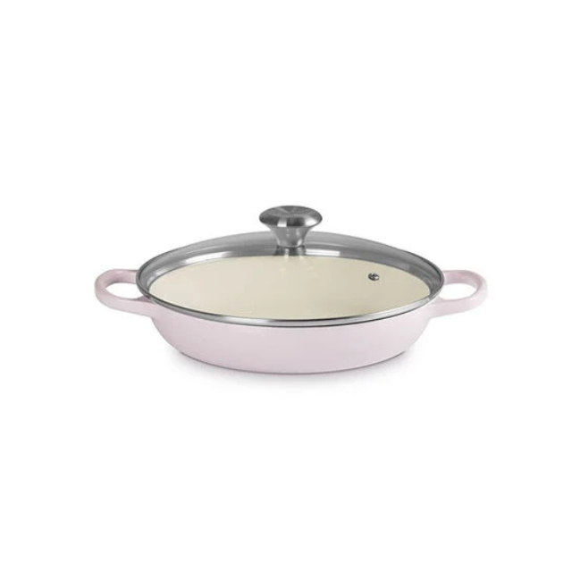 Oval cooking pan with glass lid and handles