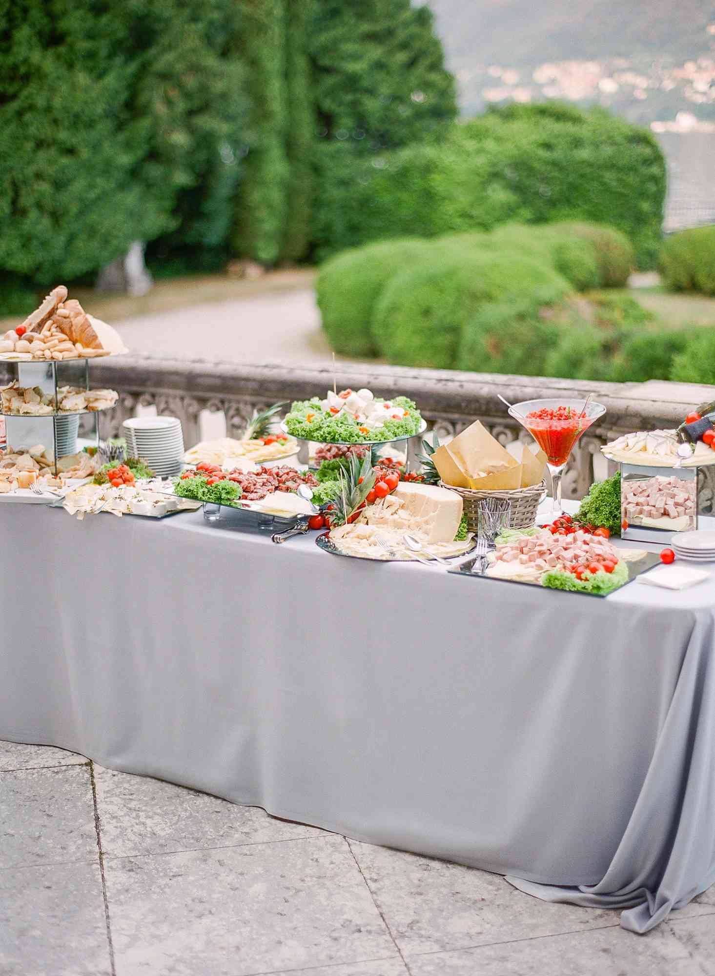 julia mauro wedding buffet table
