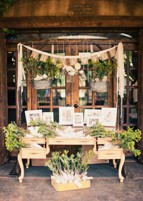 favor display with greenery