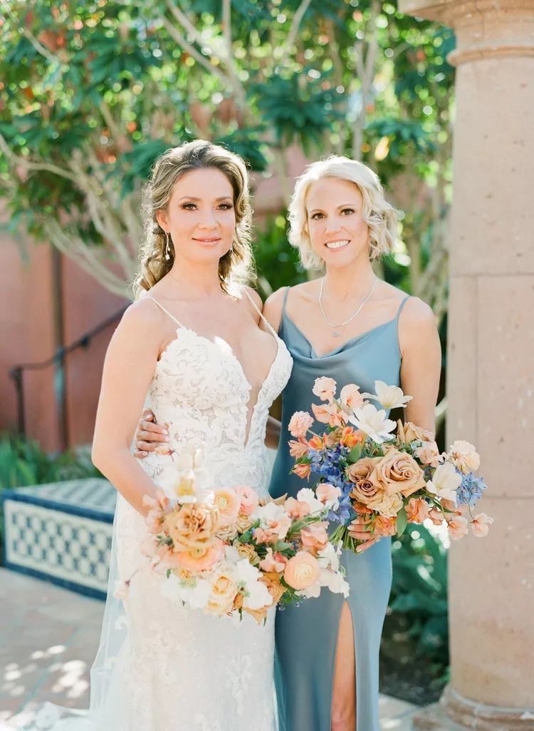 retro half-up, half-down wedding hairstyle
