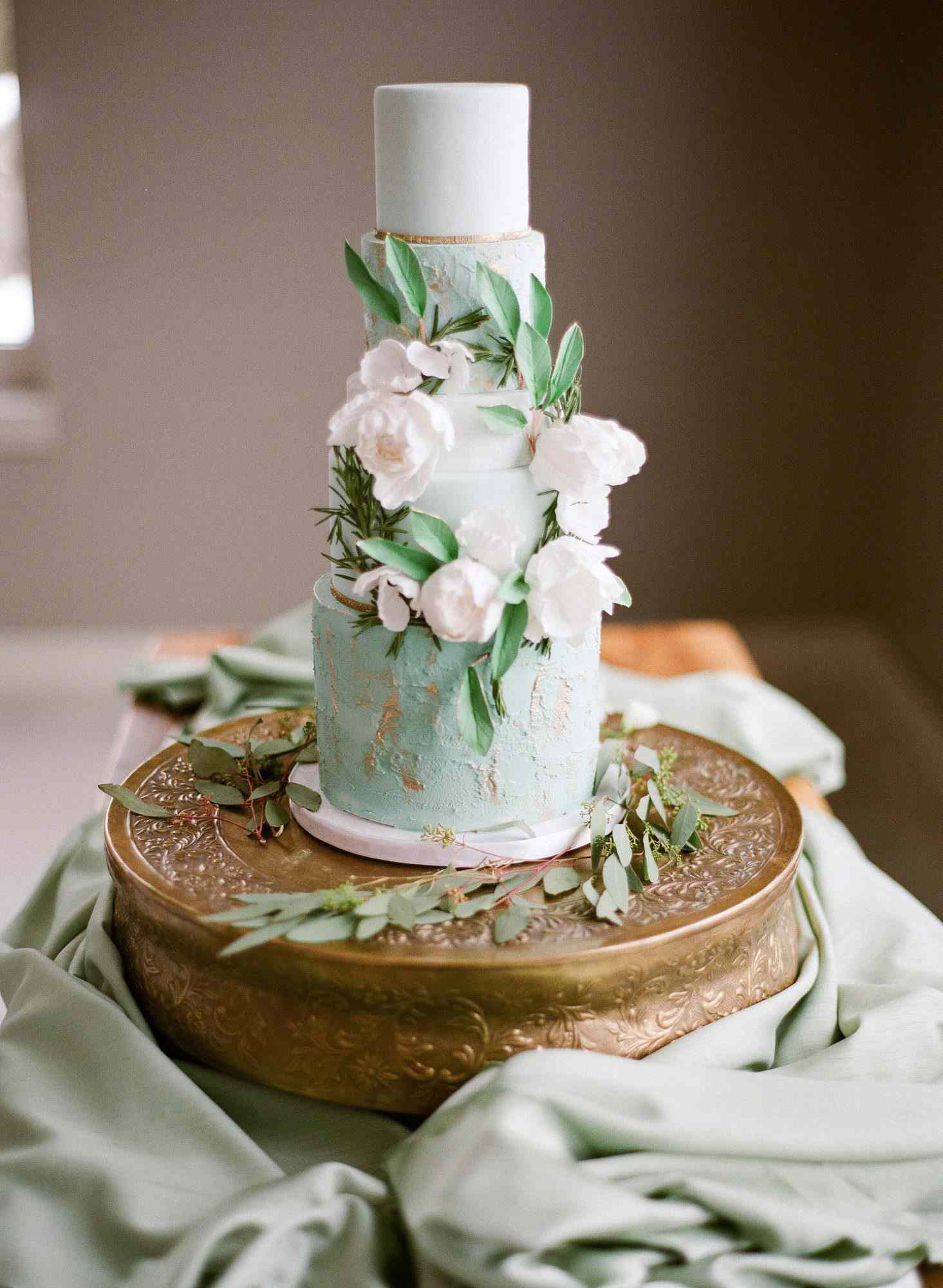 wedding cake green floral