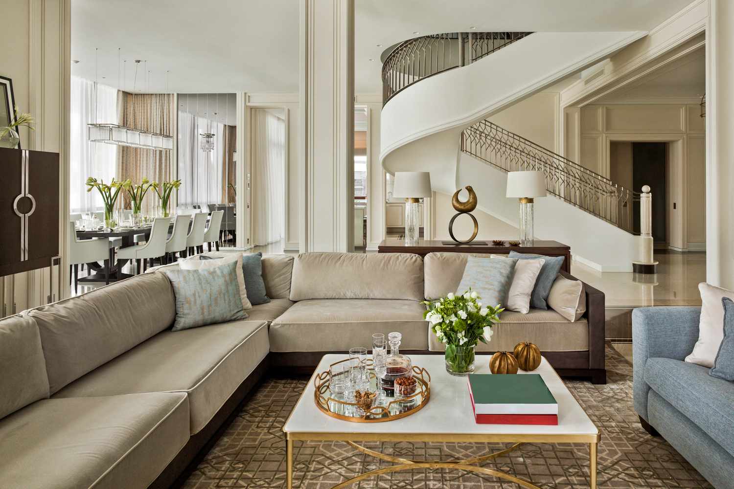 Coffee table with zones