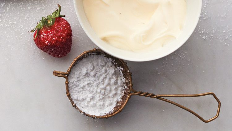 Strawberries and Creme