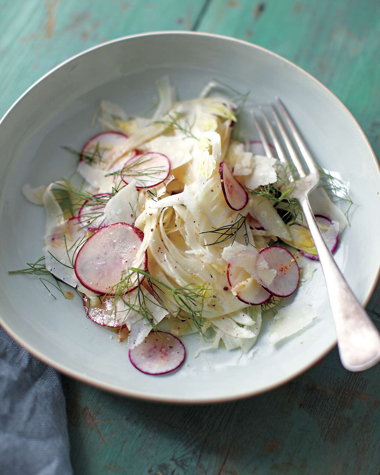 shaved-radish-fennel-parmesan-salad-mbd107534.jpg