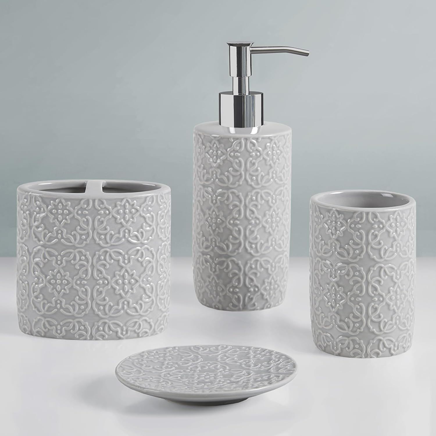 Ceramic bathroom set