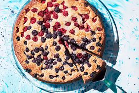 bourbon and brown-sugar cake with berries