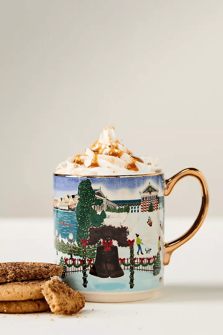 Christmas mug with a cookie. 
