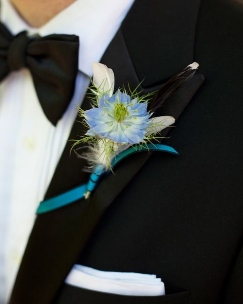 boutonniere-003-d10900620.jpg
