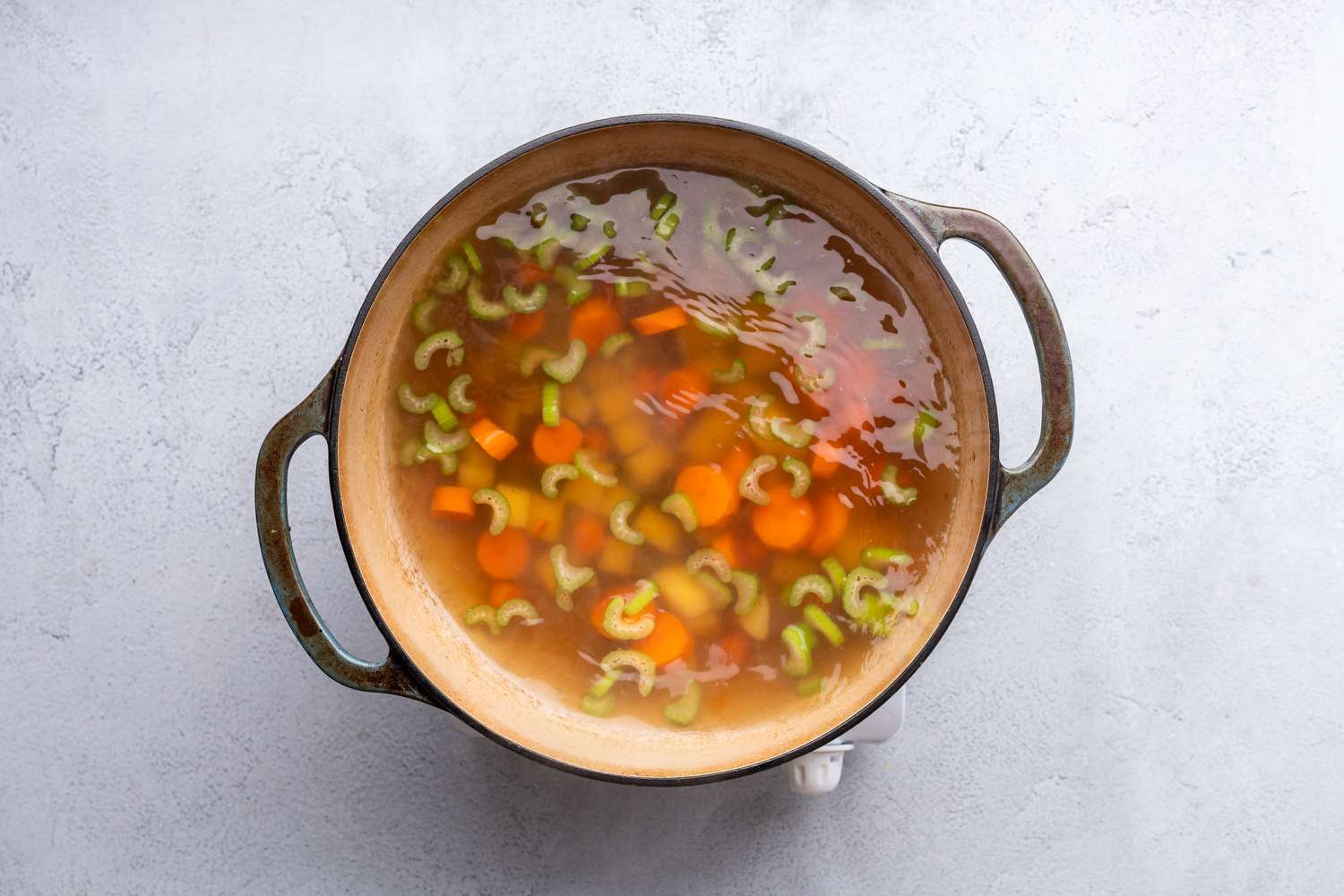 Classic Chicken Vegetable Soup - soup cooking