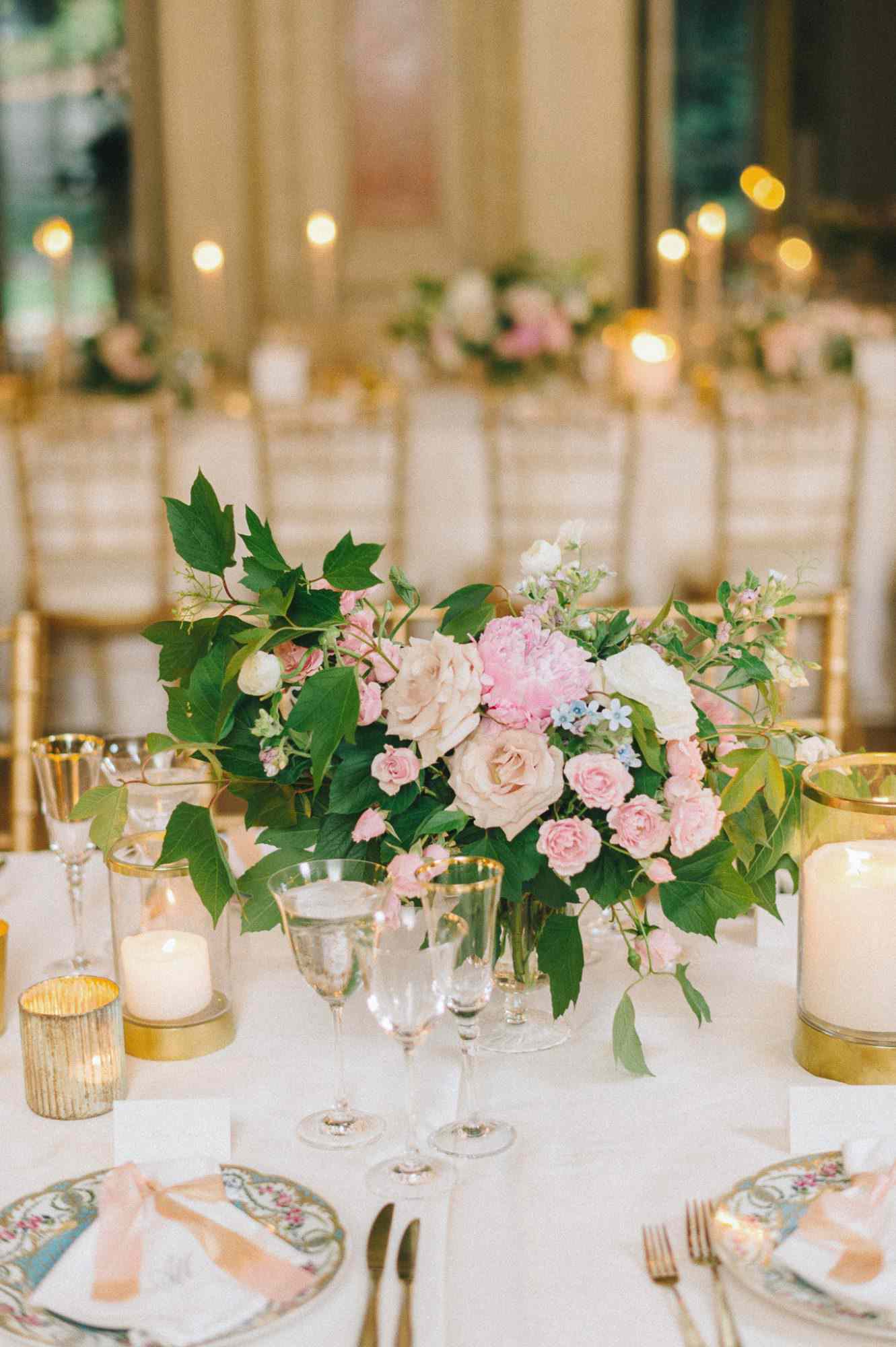 abby marcus wedding pink centerpiece 190