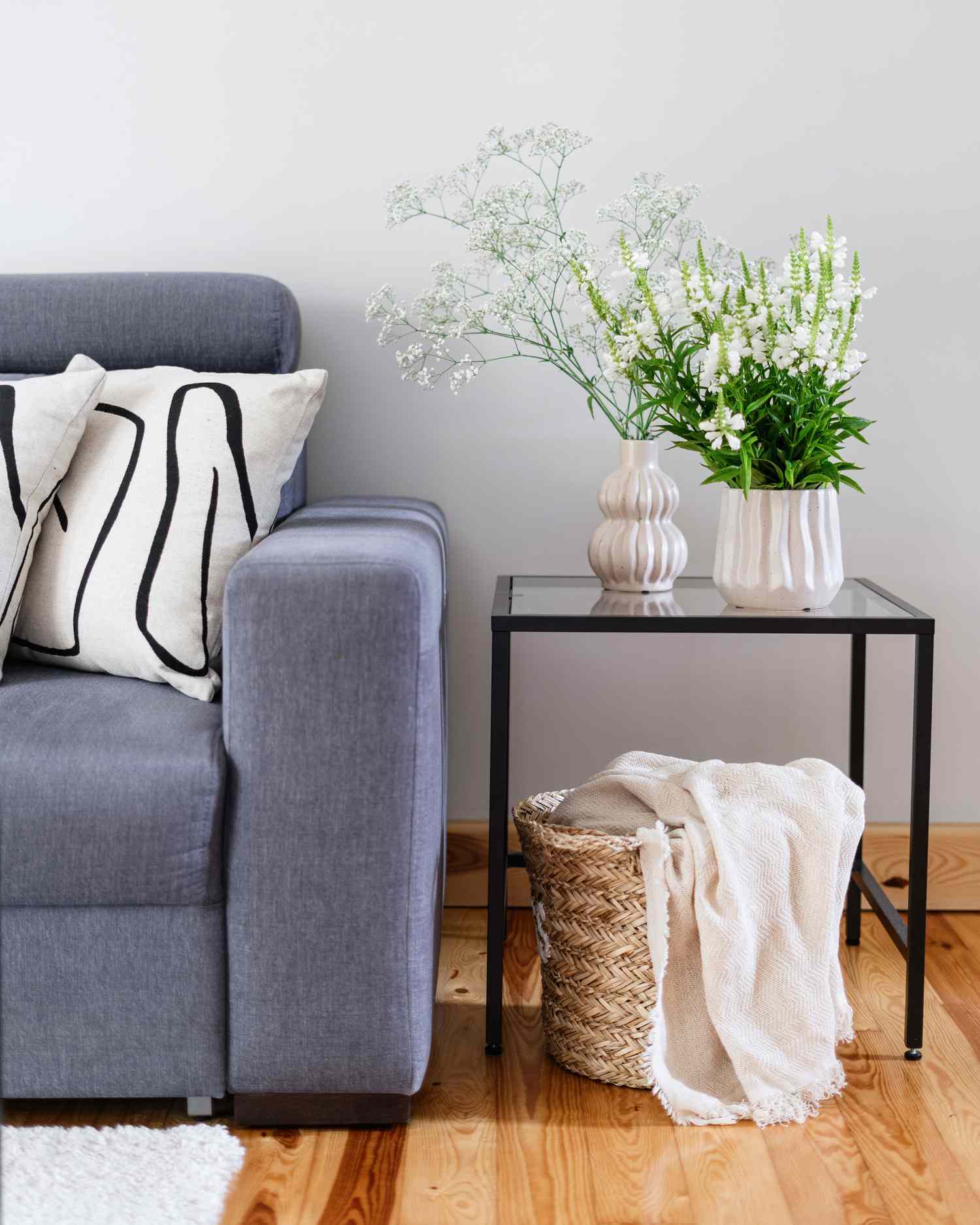 blankets under coffee table