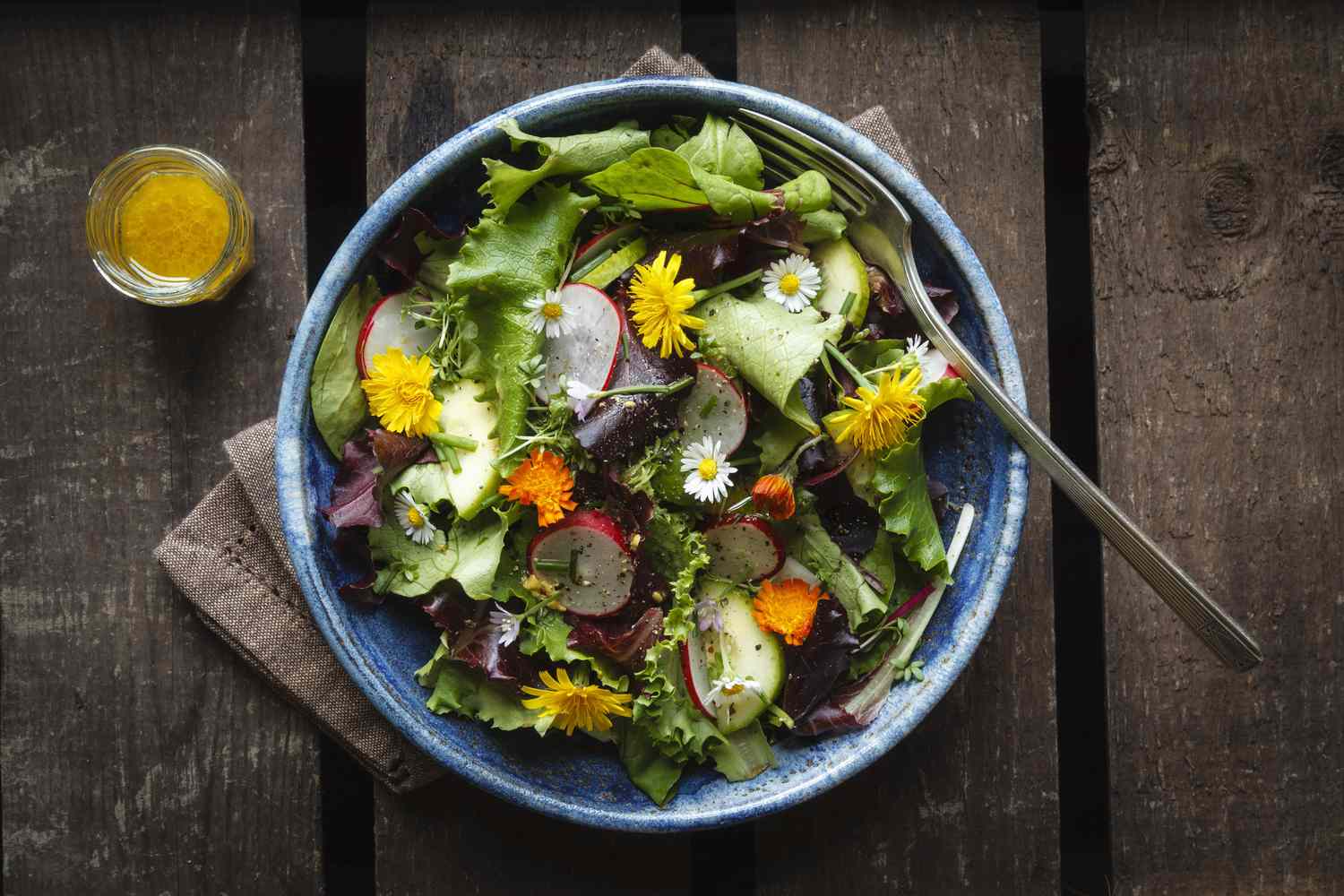 salad with dandelions