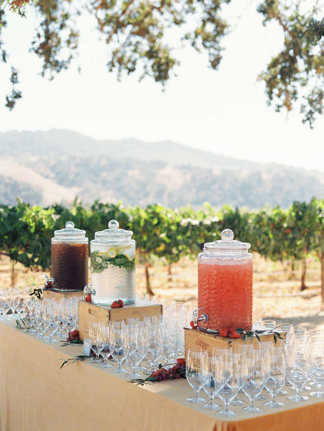 non-alcoholic beverage table