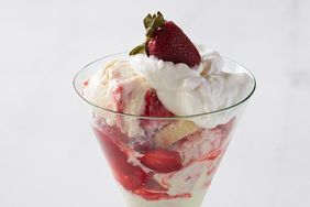 Strawberry-Shortcake Sundae