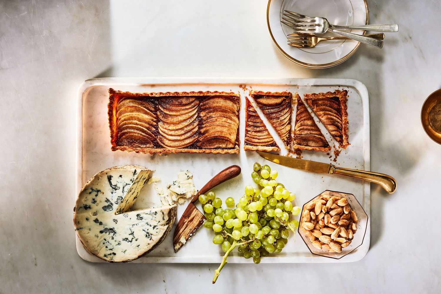 apple membrillo tart