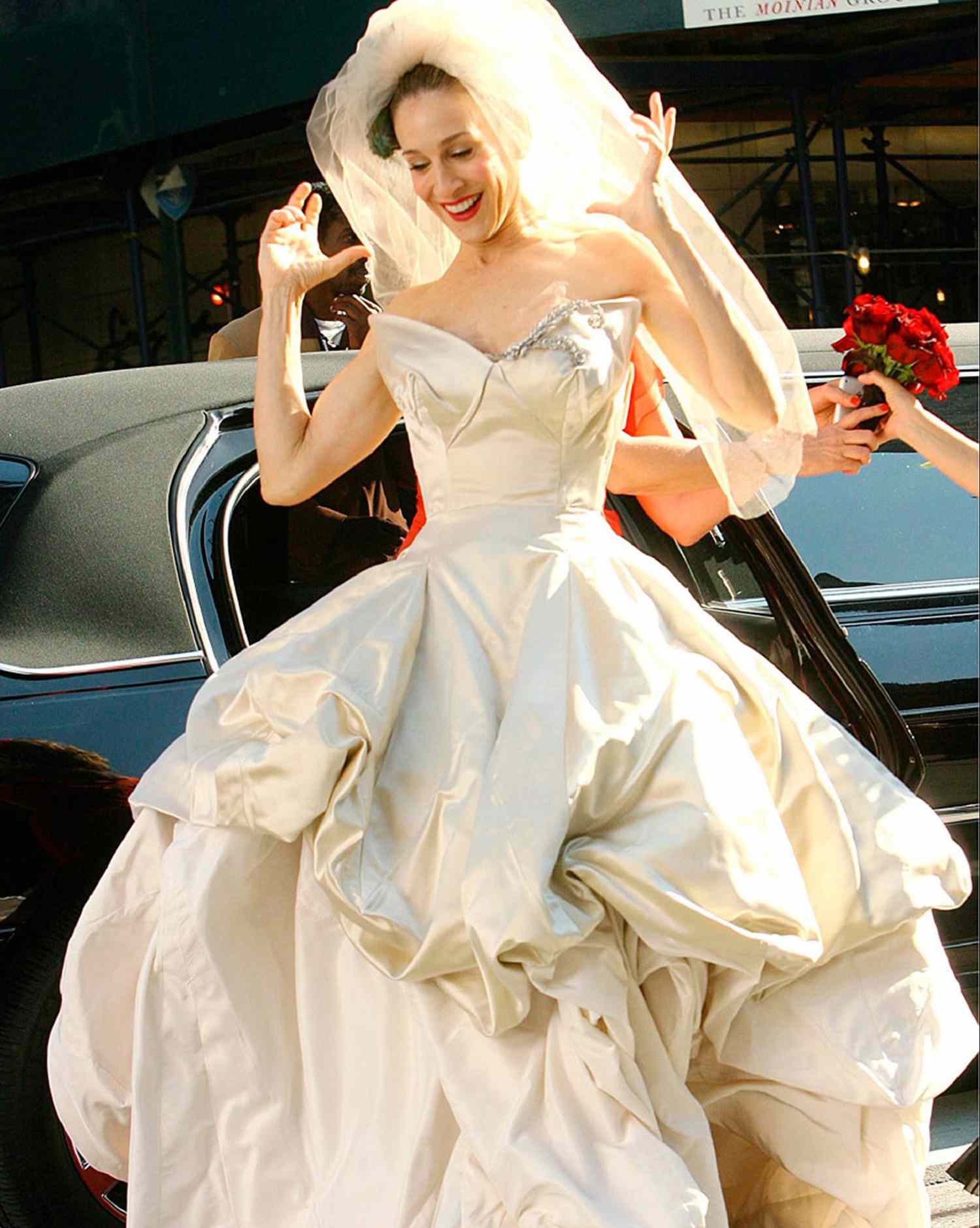 carrie-bradshaw-wedding-dress-0515