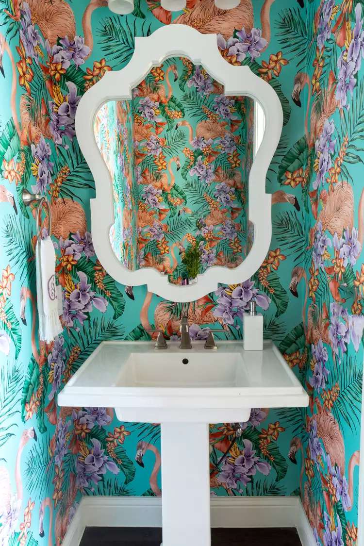 minimalist maximalist