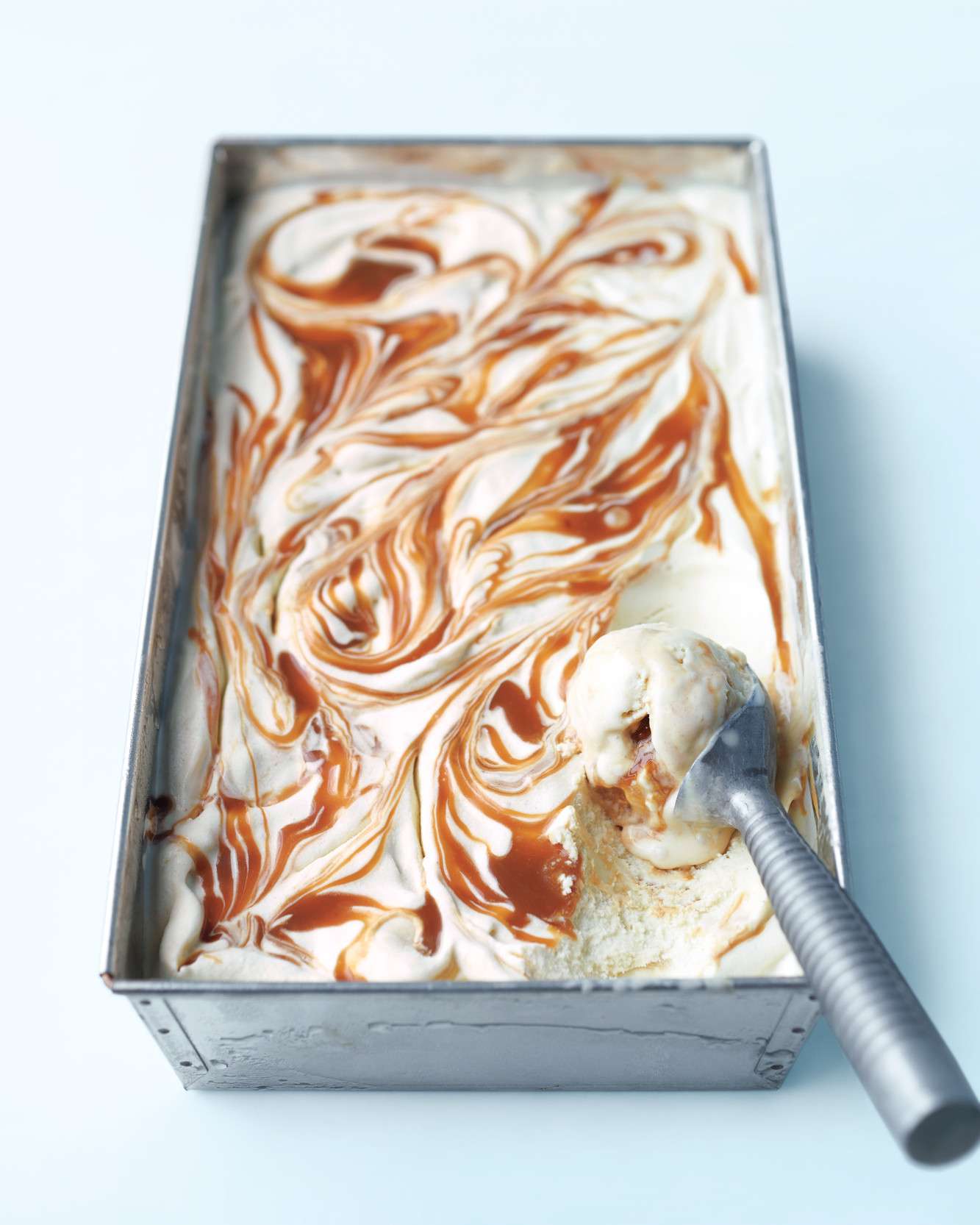 ice-cream-banana-caramel-mld108857.jpg