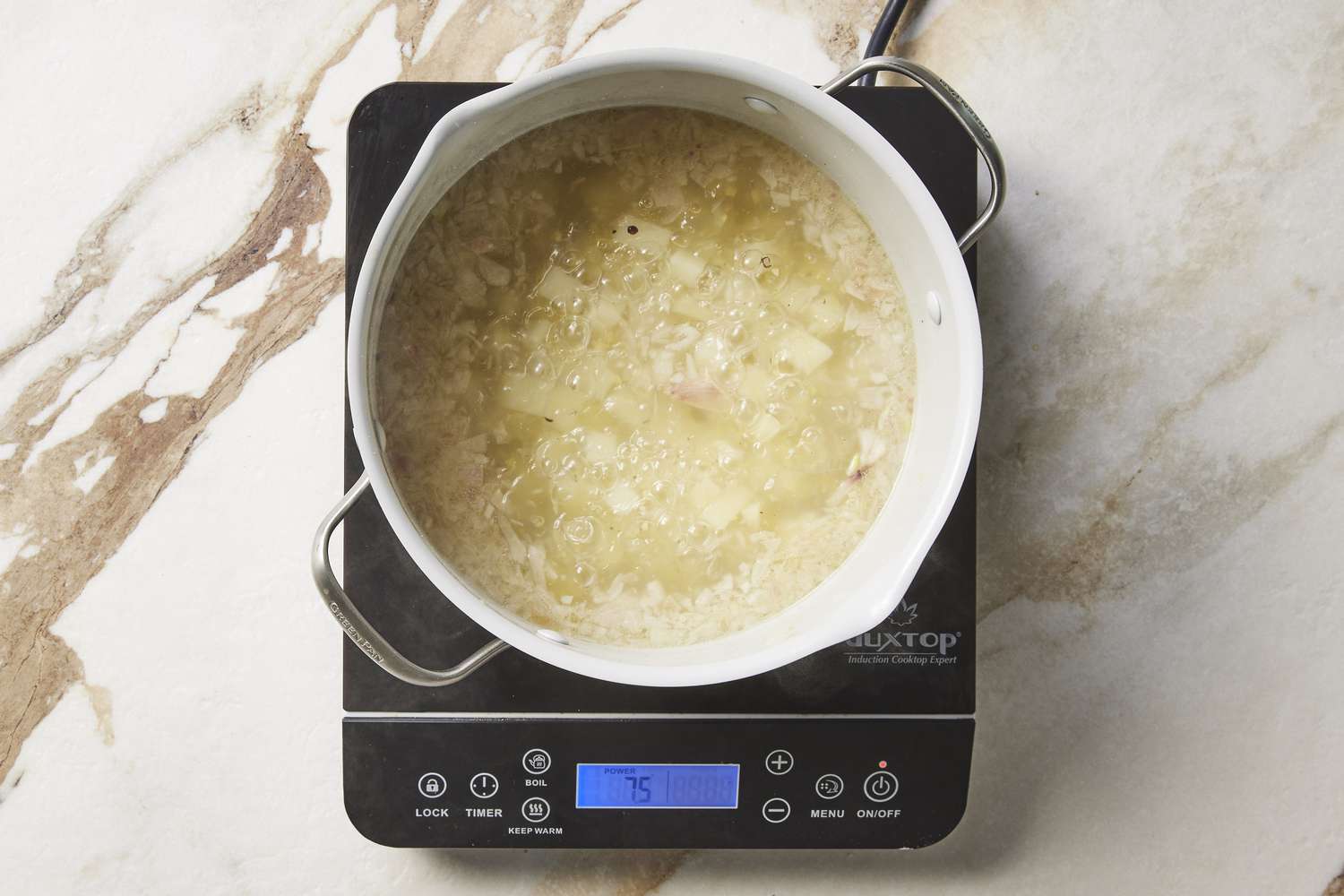 Creamy ginger asparagus soup
