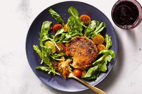 tuna cakes with arugula-tomato salad