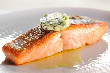 pan seared salmon fillet