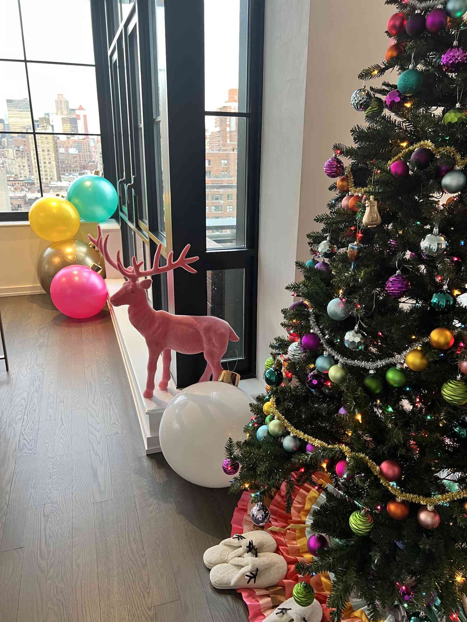 bold brights christmas color scheme