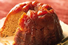 close up of a caramel apple pudding cake