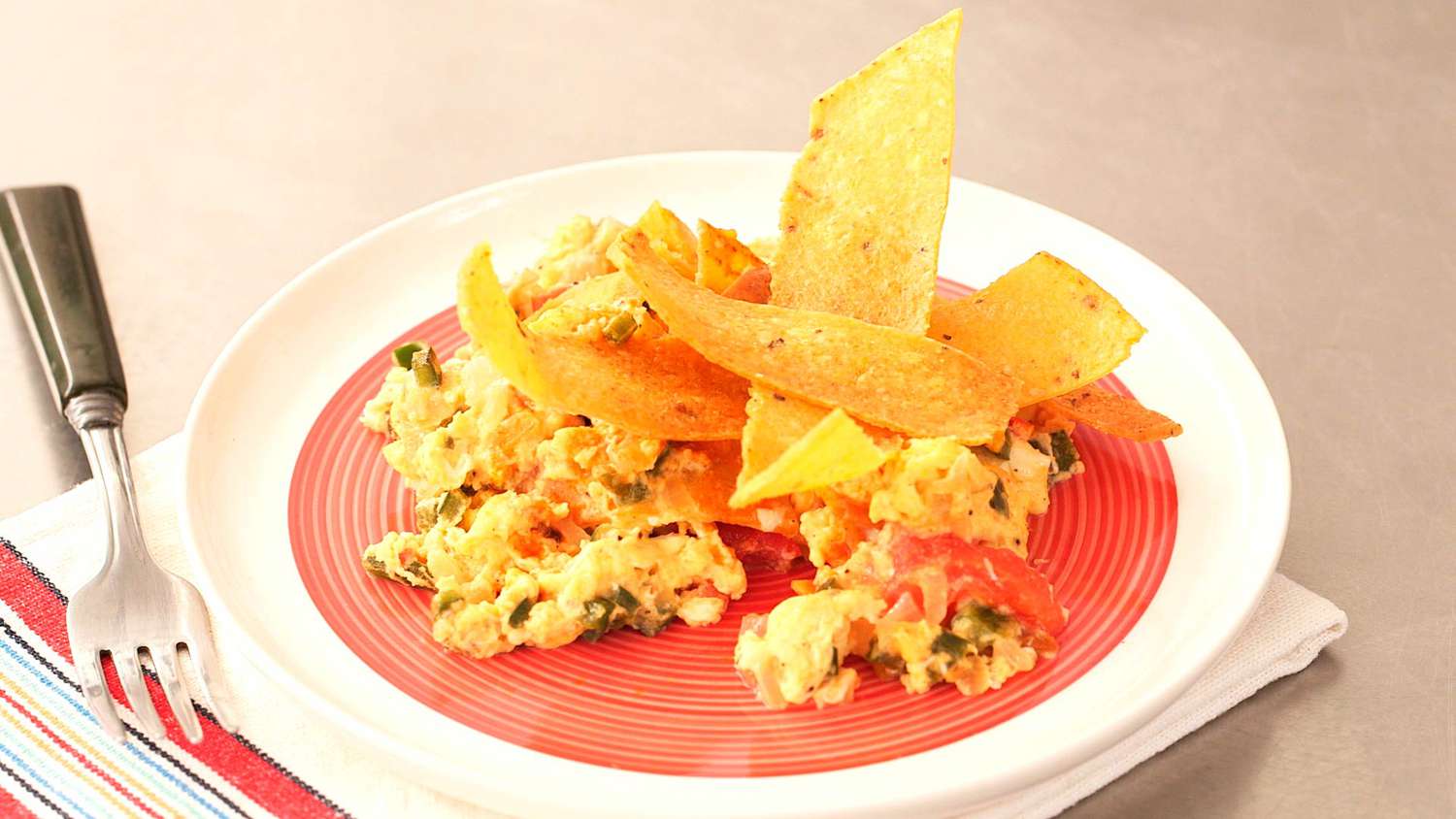 vegetable_scrambled_egg_with_corn_tortilla.jpg