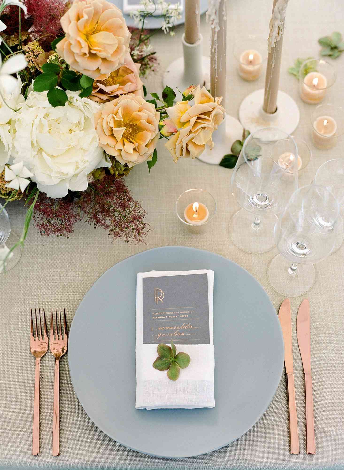 rae rob wedding table place setting