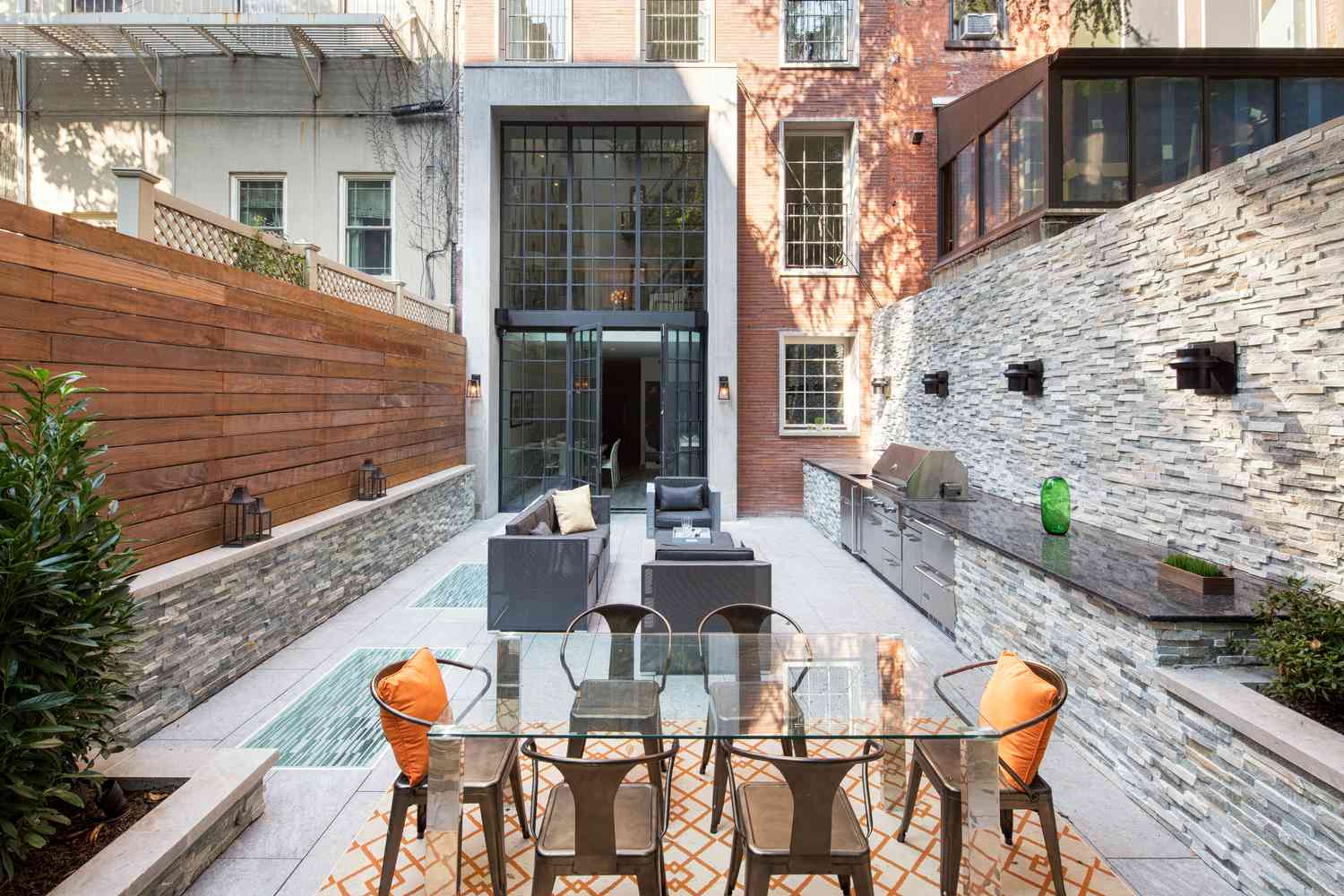 Outdoor patio of a new york townhouse