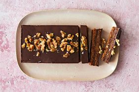 dark chocolate walnut date bar