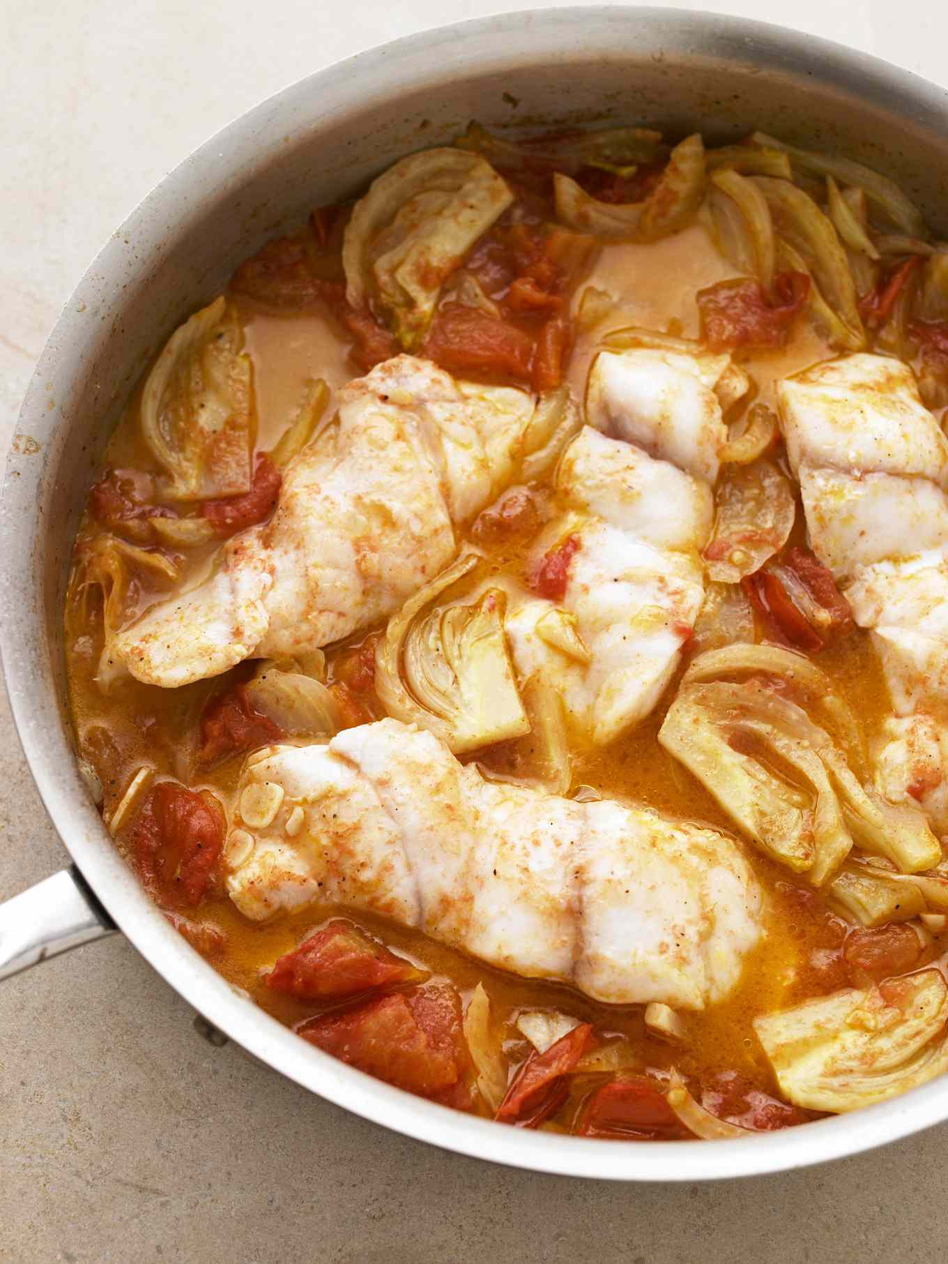 braised fish with fennel and tomato