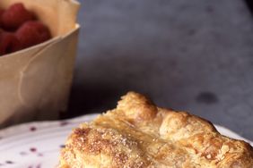 Apple-Raspberry Pie